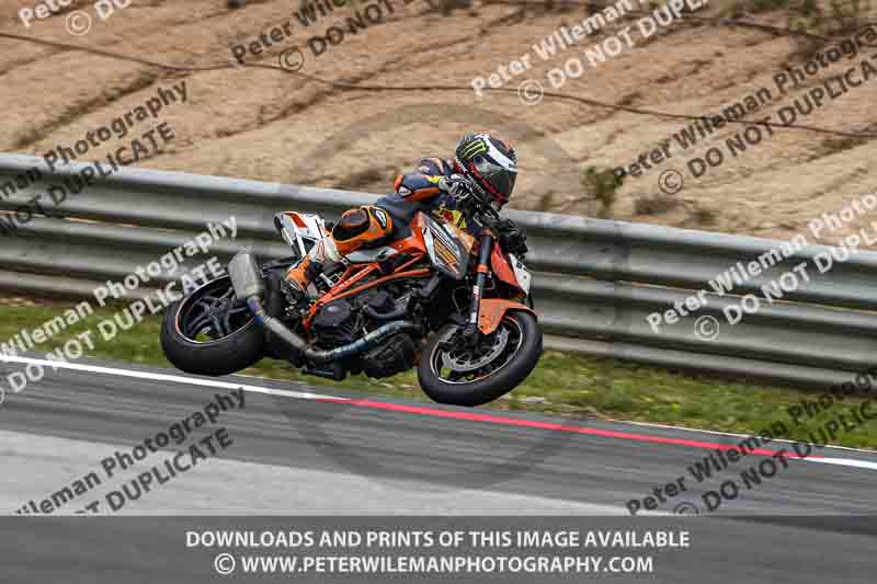 cadwell no limits trackday;cadwell park;cadwell park photographs;cadwell trackday photographs;enduro digital images;event digital images;eventdigitalimages;navarra;no limits trackdays;peter wileman photography;racing digital images;trackday digital images;trackday photos